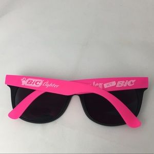 Bic - Promo “Flick My Bic” Sunglasses